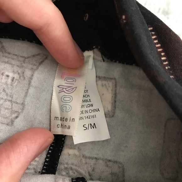 Lularoe camera leggings, Kids S/M - Picture 4 of 4